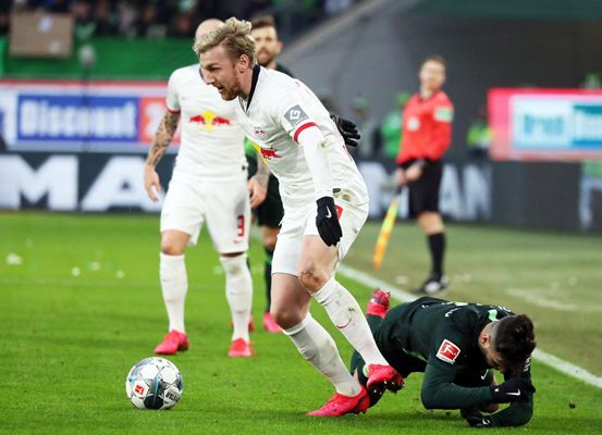 曼联战樱桃三度领先未取胜，为2023年11月以来首支球队（曼联对阵樱桃三次领先仍未取胜，创自2023年11月以来首例）