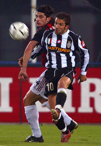 他是最被低估的球员之一（他是最被忽视的球员之一）