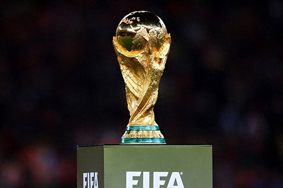 皇马西甲主场20年来首次罚下2人，19年来首次输给塞尔塔（皇马西甲主场19年首负塞尔塔，20年来首次两人被罚下）